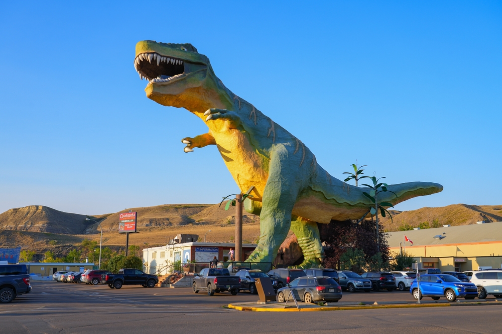 World’s largest dinosaur in Drumheller, Alberta