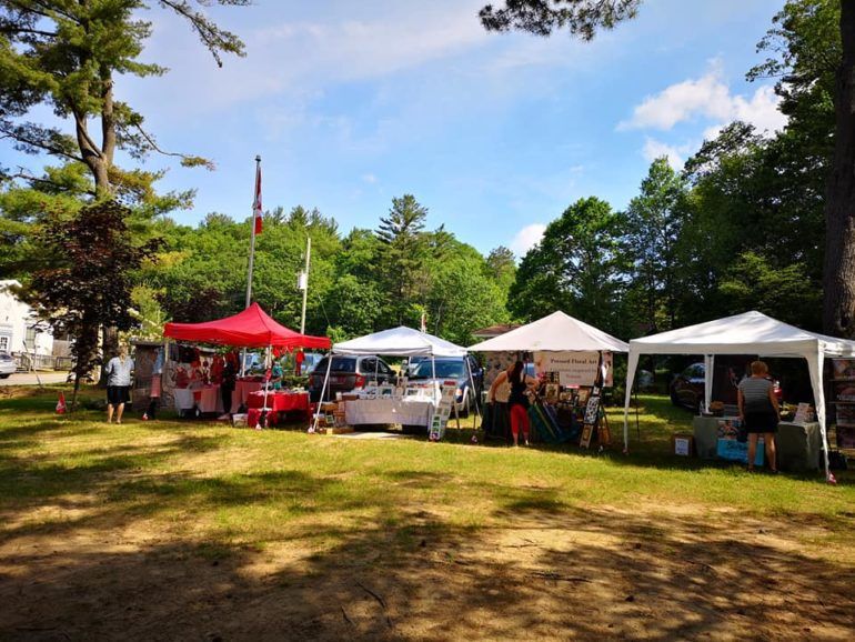 24 roadside farm stands and farmers' markets to hit along your cottage