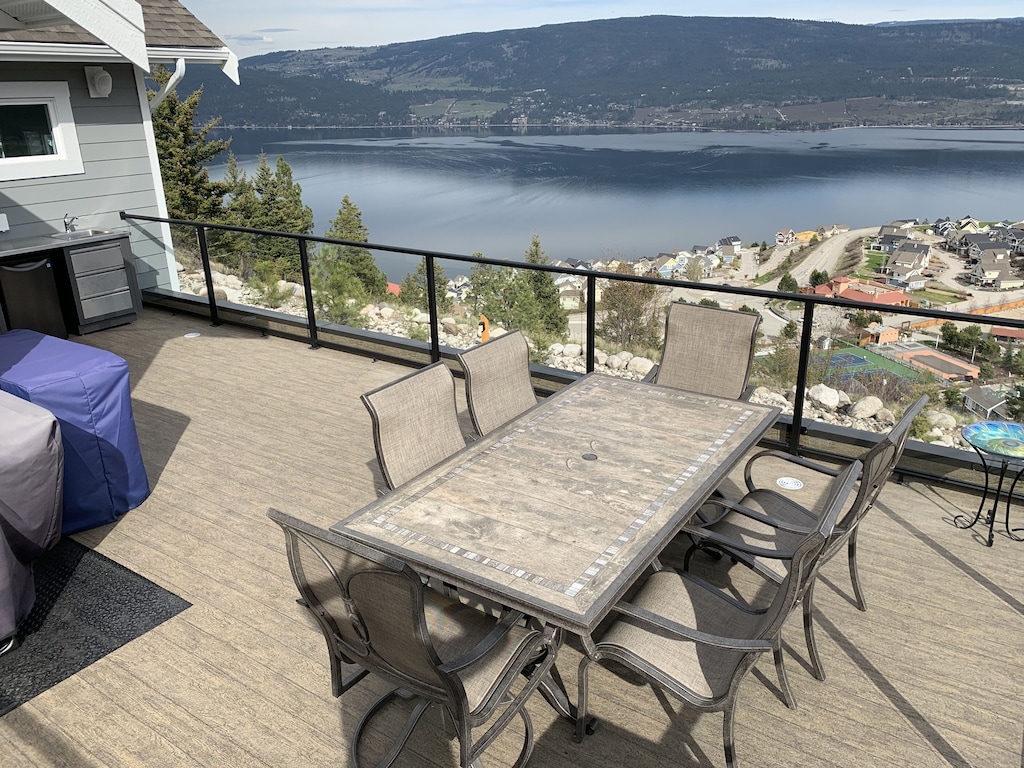 Cottage patio