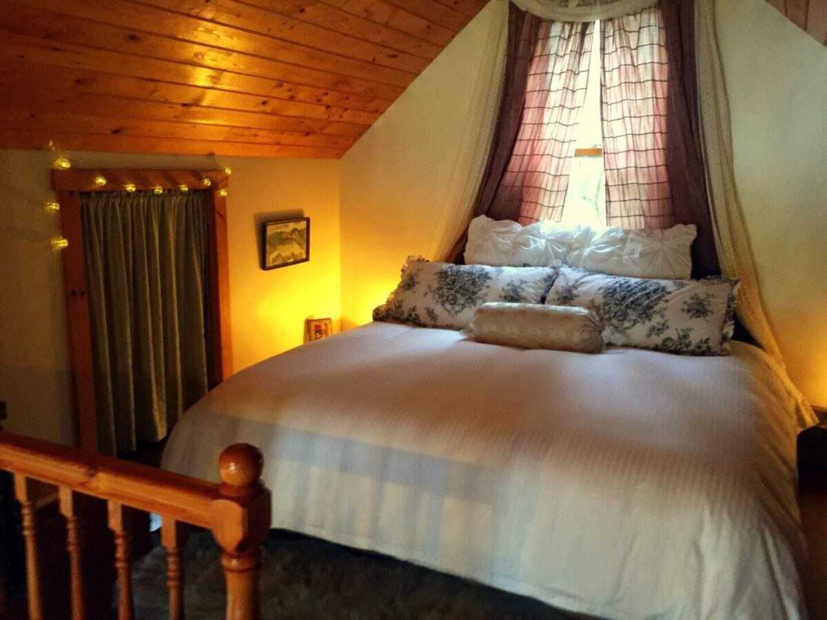 Cottagecountry owners make Airbnb's most hospitable hosts list